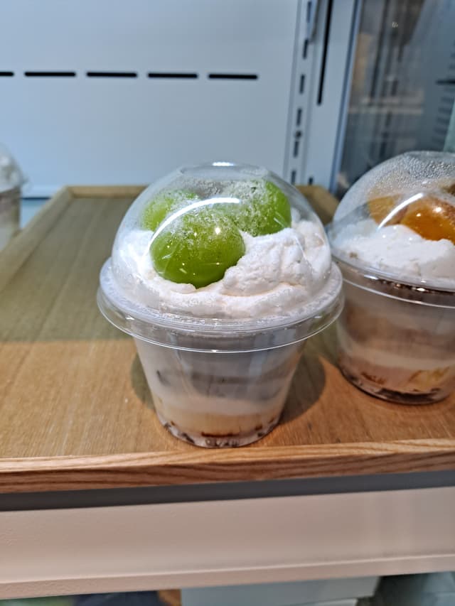 사실빙&제이델링과또또와 럭키백 사진